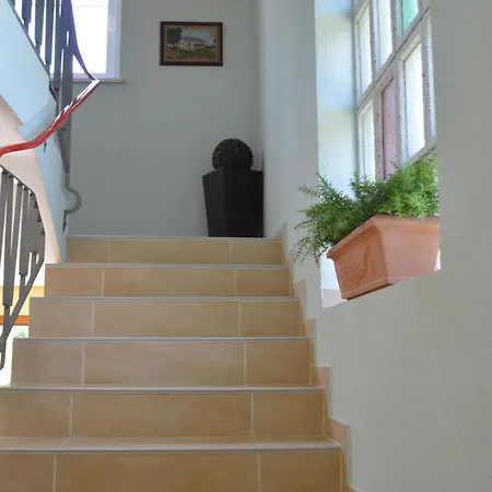 Safronhof Oda ve Kahvaltı 3*