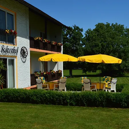 Safronhof * Reifnitz