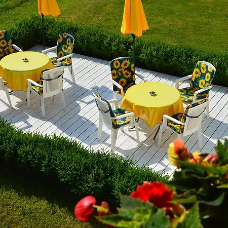 Frühstückspension Safronhof Reifnitz